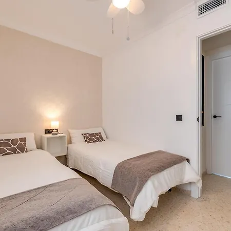 Apartment Alamos - Paraiso Playa - Free Parking